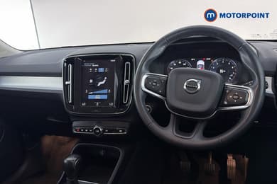 Volvo Xc40 Momentum Manual Petrol SUV - Stock Number (1657184) - 2nd supplementary image
