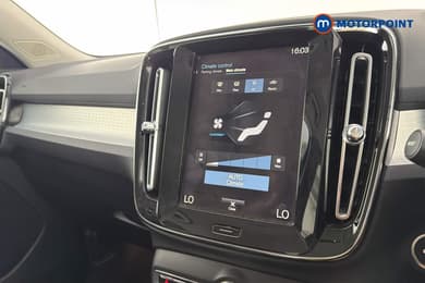 Volvo Xc40 Momentum Manual Petrol SUV - Stock Number (1657184) - 12th supplementary image