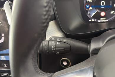 Volvo Xc40 Momentum Manual Petrol SUV - Stock Number (1657184) - 18th supplementary image