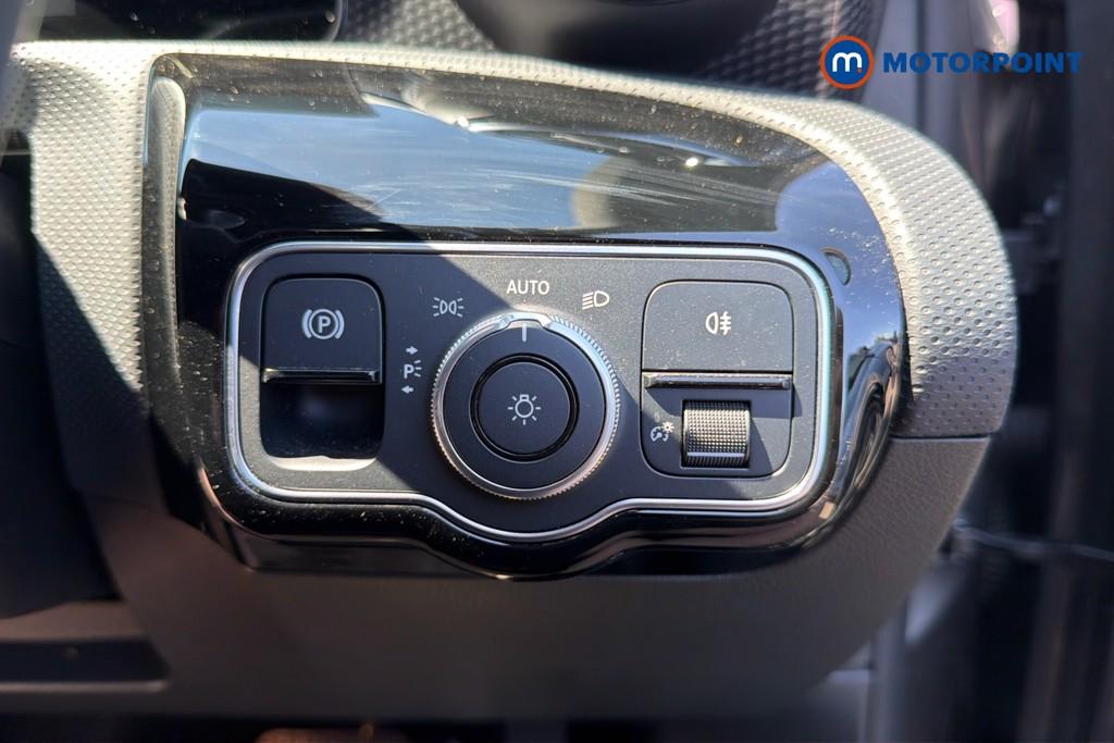 Mercedes-Benz A Class Sport Executive Edition Automatic Petrol Hatchback - Stock Number (1656126) - 18th supplementary image