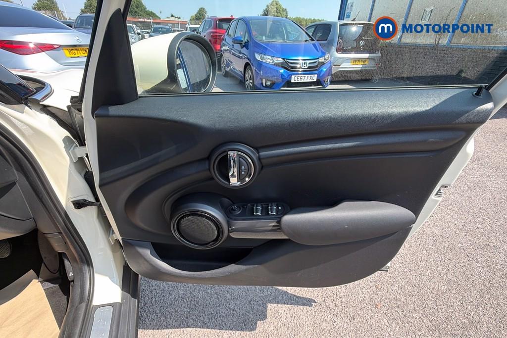 Mini Hatchback Cooper Classic Manual Petrol Hatchback - Stock Number (1656899) - 19th supplementary image