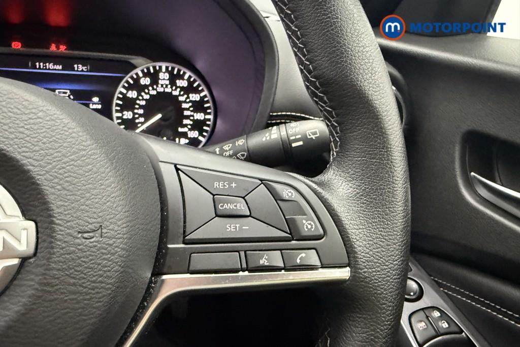 Nissan Juke N-Connecta Automatic Petrol-Electric Hybrid SUV - Stock Number (1653899) - 8th supplementary image