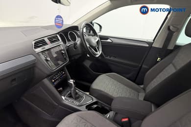 Volkswagen Tiguan Life Automatic Petrol SUV - Stock Number (1655217) - 3rd supplementary image