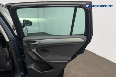 Volkswagen Tiguan Life Automatic Petrol SUV - Stock Number (1655217) - 13th supplementary image