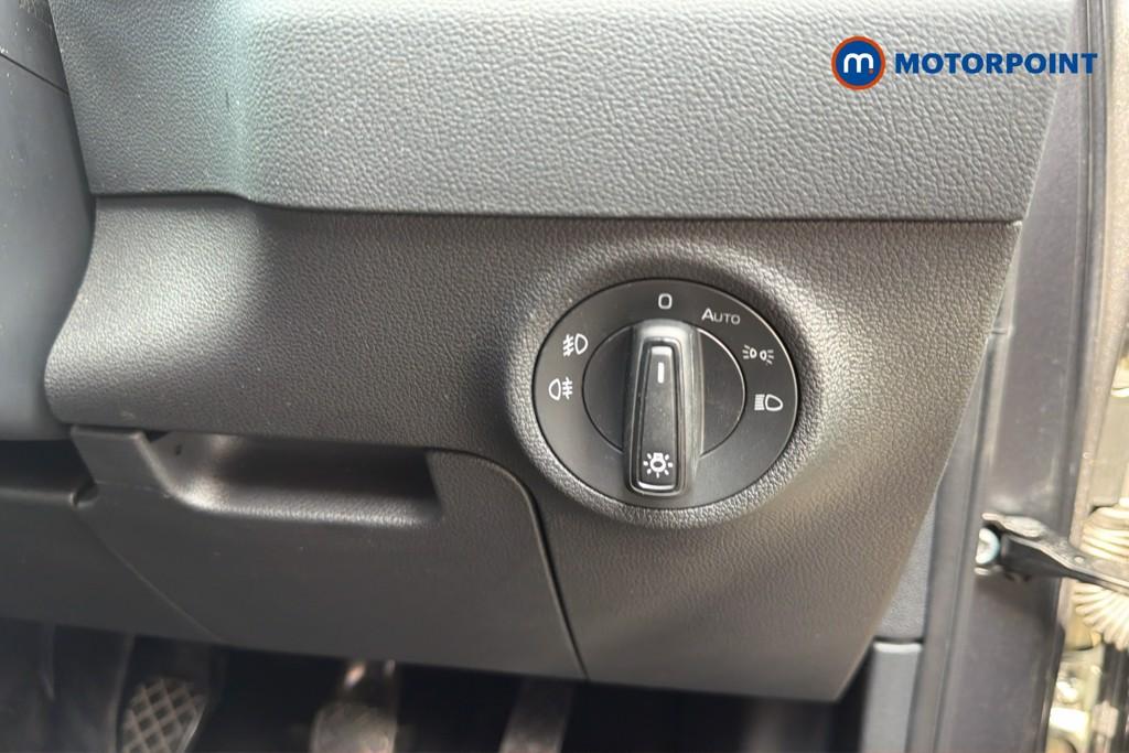 Skoda Karoq Se Drive Manual Petrol SUV - Stock Number (1660070) - 18th supplementary image