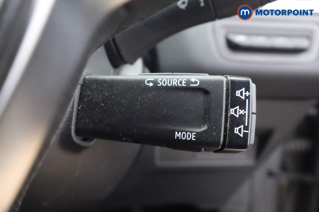 Renault Captur Techno Automatic Petrol-Electric Hybrid SUV - Stock Number (1659733) - 8th supplementary image
