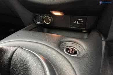 Nissan Juke N-Connecta Manual Petrol SUV - Stock Number (1651235) - 16th supplementary image