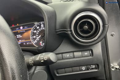 Nissan Juke N-Connecta Manual Petrol SUV - Stock Number (1651235) - 22nd supplementary image