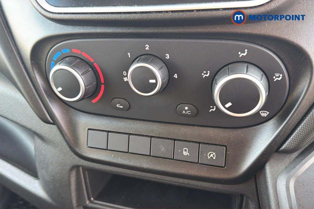 Iveco Daily Business Automatic Diesel High Volume-High Roof Van - Stock Number (1659236) - 12th supplementary image