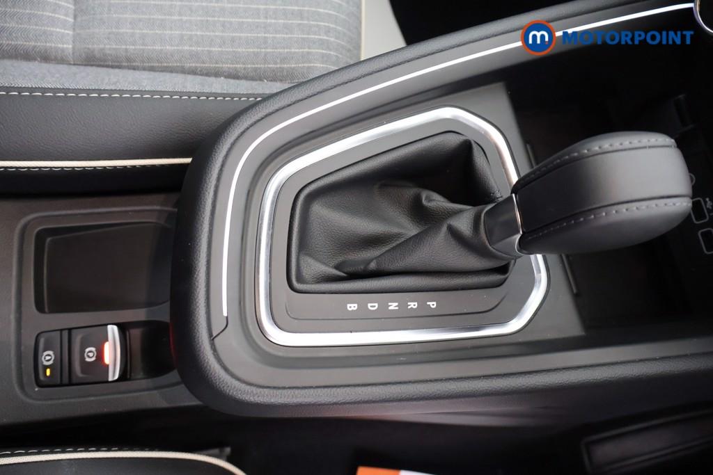 Renault Clio Techno Automatic Petrol-Electric Hybrid Hatchback - Stock Number (1662236) - 8th supplementary image