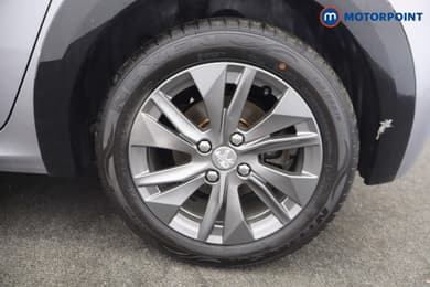 Peugeot 208 Allure Premium -Plus Automatic Electric Hatchback - Stock Number (1601410) - 17th supplementary image