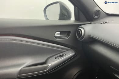 Nissan Juke Tekna Automatic Petrol SUV - Stock Number (1657548) - 19th supplementary image