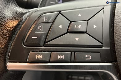Nissan Juke Tekna Automatic Petrol SUV - Stock Number (1657548) - 20th supplementary image