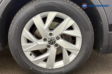 Volkswagen Tiguan Allspace Life Automatic Petrol SUV - Stock Number (1656243) - 4th supplementary image