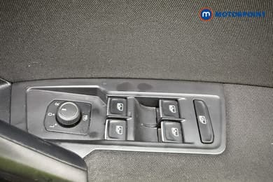 Volkswagen Tiguan Allspace Life Automatic Petrol SUV - Stock Number (1656243) - 19th supplementary image