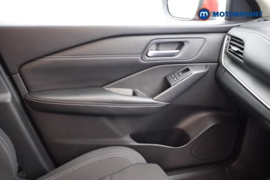Nissan Qashqai Visia Manual Petrol SUV - Stock Number (1644564) - 11th supplementary image