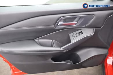 Nissan Qashqai Visia Manual Petrol SUV - Stock Number (1644564) - 25th supplementary image