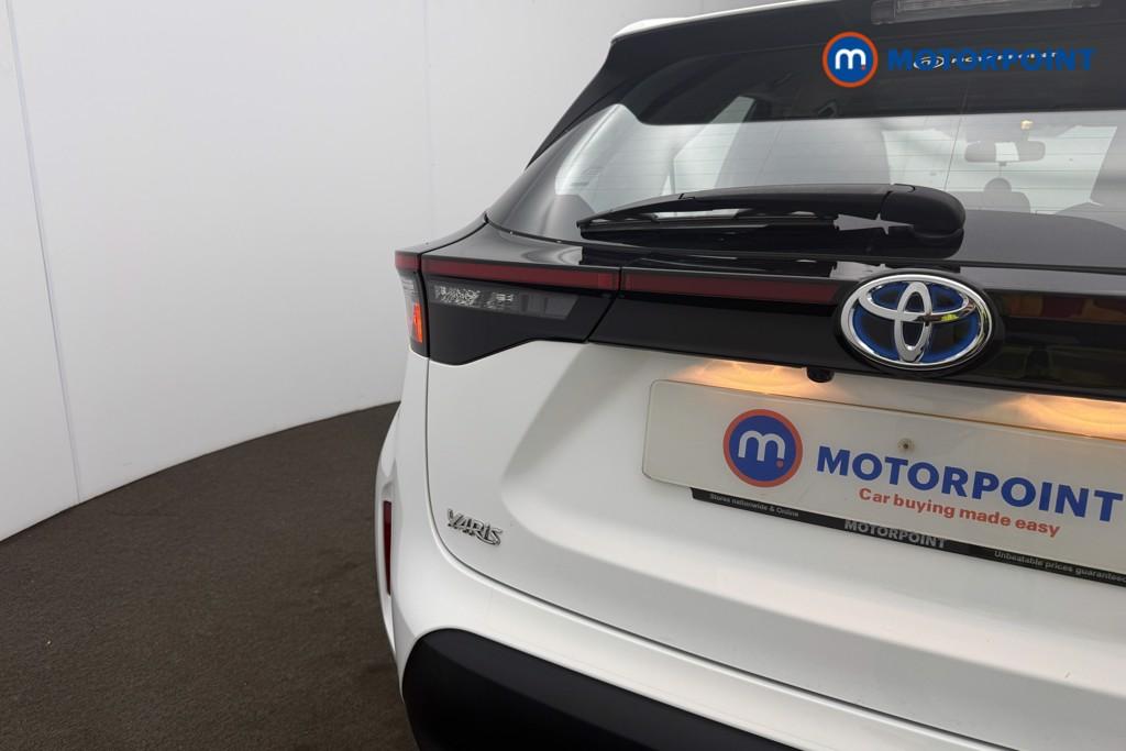 Toyota Yaris Cross Icon Automatic Petrol-Electric Hybrid Estate - Stock Number (1654145) - 8th supplementary image