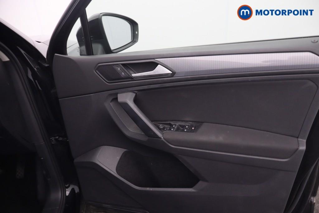 Volkswagen Tiguan Life Manual Petrol SUV - Stock Number (1659974) - 8th supplementary image
