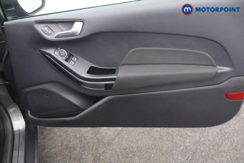 Ford Fiesta Titanium Manual Petrol Hatchback - Stock Number (1662023) - 8th supplementary image