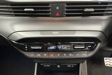 Hyundai Bayon Premium Automatic Petrol SUV - Stock Number (1655514) - 17th supplementary image