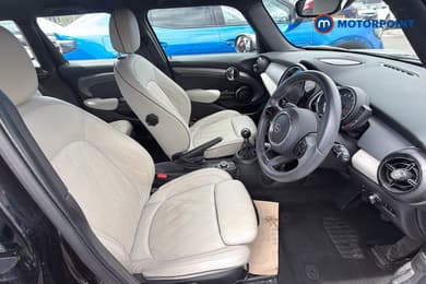 Mini Hatchback Cooper Exclusive Manual Petrol Hatchback - Stock Number (1660384) - 8th supplementary image