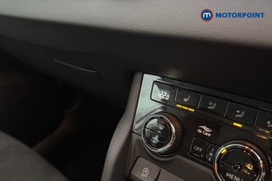 Skoda Karoq Se L Automatic Petrol SUV - Stock Number (1662077) - 14th supplementary image