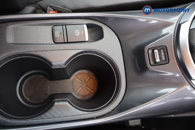 Nissan Juke N-Connecta Automatic Petrol SUV - Stock Number (1665100) - 10th supplementary image