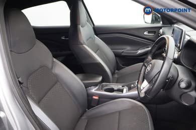Nissan Juke N-Connecta Automatic Petrol SUV - Stock Number (1665100) - 16th supplementary image