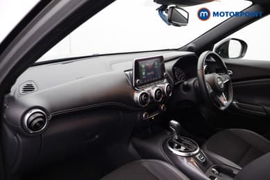 Nissan Juke N-Connecta Automatic Petrol SUV - Stock Number (1665100) - 20th supplementary image