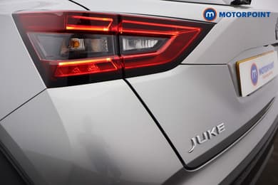Nissan Juke N-Connecta Automatic Petrol SUV - Stock Number (1665100) - 24th supplementary image
