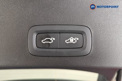 Volvo Xc40 Plus Automatic Petrol SUV - Stock Number (1666565) - 35th supplementary image