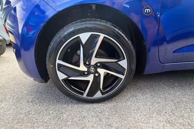 Hyundai I10 Premium Automatic Petrol Hatchback - Stock Number (1655993) - 41st supplementary image