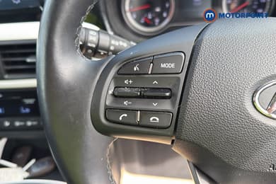 Hyundai I10 Premium Automatic Petrol Hatchback - Stock Number (1655993) - 1st supplementary image