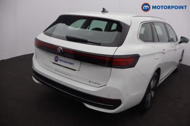 Volkswagen Passat Life Automatic Petrol Plug-In Hybrid Estate - Stock Number (1657369) - 2nd supplementary image