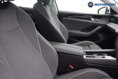 Volkswagen Passat Life Automatic Petrol Plug-In Hybrid Estate - Stock Number (1657369) - 14th supplementary image
