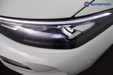 Volkswagen Passat Life Automatic Petrol Plug-In Hybrid Estate - Stock Number (1657369) - 26th supplementary image