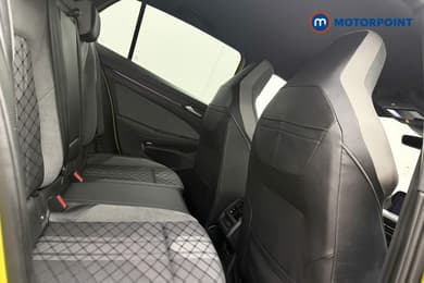 Volkswagen Golf R-Line Automatic Petrol Hatchback - Stock Number (1664898) - 9th supplementary image