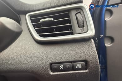 Nissan Qashqai N-Connecta Automatic Petrol SUV - Stock Number (1666576) - 22nd supplementary image