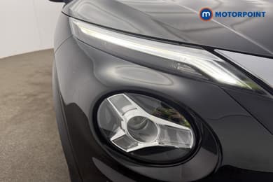 Nissan Juke N-Connecta Manual Petrol SUV - Stock Number (1656238) - 5th supplementary image
