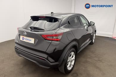 Nissan Juke N-Connecta Manual Petrol SUV - Stock Number (1656238) - 15th supplementary image