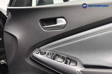 Nissan Juke N-Connecta Manual Petrol SUV - Stock Number (1656238) - 24th supplementary image