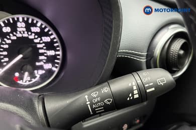 Nissan Juke N-Connecta Manual Petrol SUV - Stock Number (1656238) - 41st supplementary image