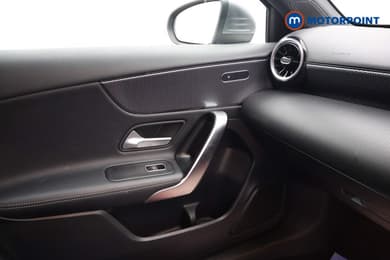 Mercedes-Benz A Class Sport Executive Edition Automatic Petrol Hatchback - Stock Number (1658880) - 13th supplementary image