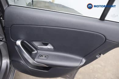 Mercedes-Benz A Class Sport Executive Edition Automatic Petrol Hatchback - Stock Number (1658880) - 19th supplementary image