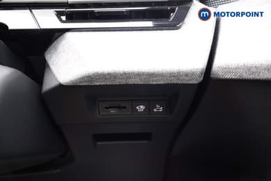 Peugeot 5008 GT Automatic Petrol SUV - Stock Number (1667866) - 7th supplementary image