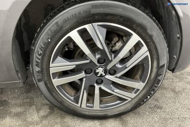 Peugeot 208 Active Premium -Plus Automatic Petrol Hatchback - Stock Number (1655866) - 36th supplementary image