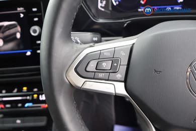 Volkswagen Touran SEL Automatic Petrol People Carrier - Stock Number (1663483) - 2nd supplementary image