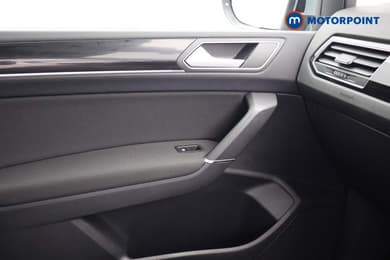 Volkswagen Touran SEL Automatic Petrol People Carrier - Stock Number (1663483) - 13th supplementary image