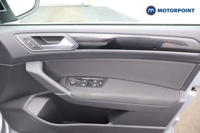 Volkswagen Touran SEL Automatic Petrol People Carrier - Stock Number (1663483) - 15th supplementary image